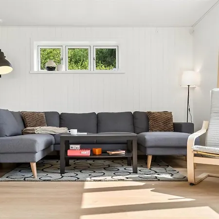 Antonie - 4-2km From The Sea By Interhome Melby